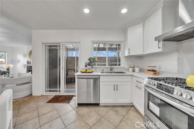 Detail Gallery Image 18 of 34 For 1200 Elm Ave a,  San Gabriel,  CA 91775 - 3 Beds | 2/1 Baths