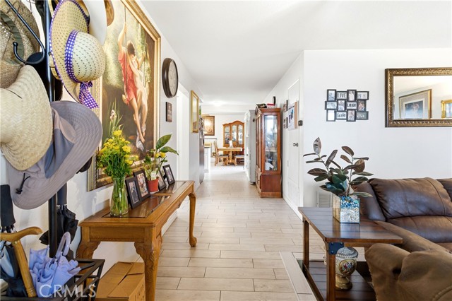 Detail Gallery Image 3 of 3 For 9394 Kempster Ave, Fontana,  CA 92335 - 3 Beds | 2 Baths