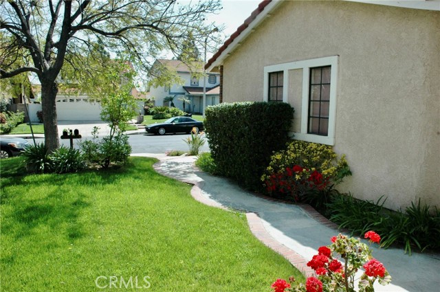 Detail Gallery Image 20 of 35 For 19637 Crystal Ridge Ln, Porter Ranch,  CA 91326 - 3 Beds | 2/1 Baths