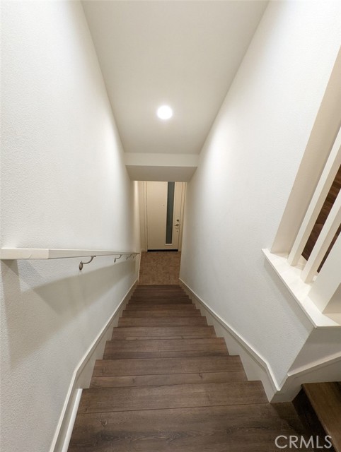 Detail Gallery Image 4 of 30 For 19537 Astor Place, Northridge,  CA 91324 - 2 Beds | 3 Baths