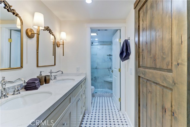 40 Lobelia, Rancho Santa Margarita CA: https://media.crmls.org/medias/14bf20de-7408-462a-8a56-4cca78f4f6b8.jpg