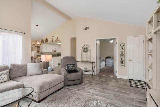 653 Nandina Circle photo 3