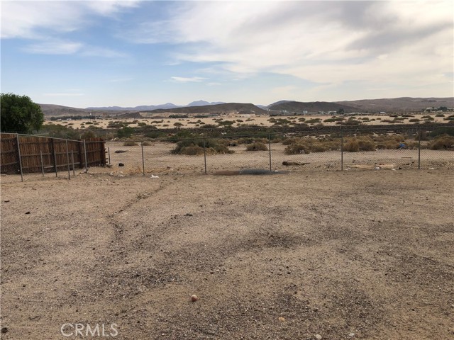 Image 2 for 1507 Riverside Dr, Barstow, CA 92311