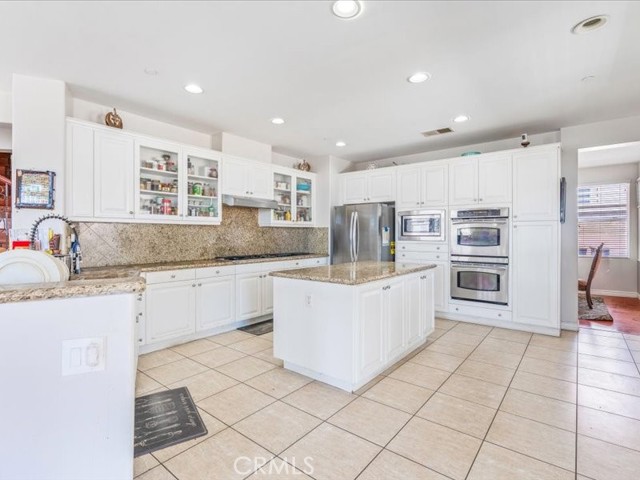 190 Cross Rail Lane, Norco CA: https://media.crmls.org/medias/14bf5771-f7cb-47ba-8a2e-849c15b14175.jpg
