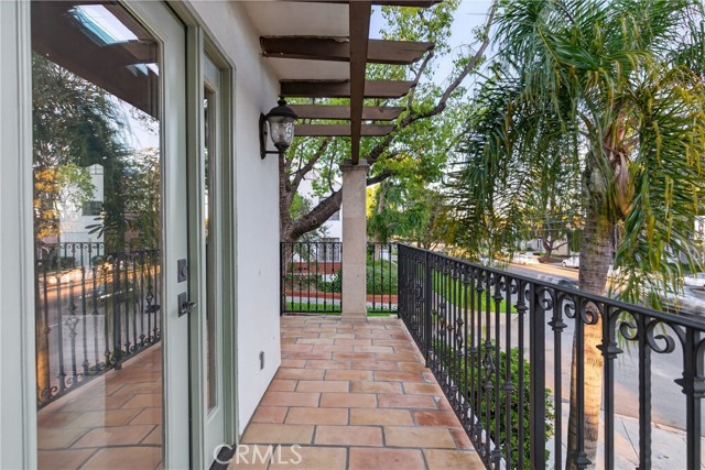 Detail Gallery Image 34 of 69 For 4301 Los Feliz #12,  Los Angeles,  CA 90027 - 2 Beds | 3 Baths