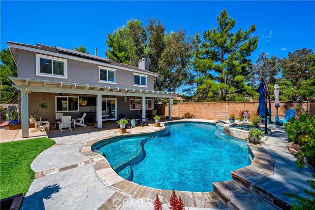 33037 Paterno Street, Temecula CA: https://media.crmls.org/medias/14c024c1-0b41-4514-aa04-1041f3165a21.jpg
