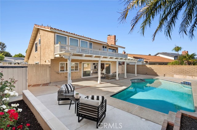 Detail Gallery Image 4 of 46 For 24852 Costeau St, Laguna Hills,  CA 92653 - 4 Beds | 2/1 Baths