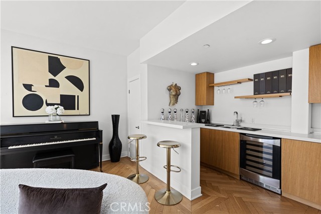 Detail Gallery Image 16 of 37 For 2746 Rinconia Dr, Los Angeles,  CA 90068 - 4 Beds | 3/1 Baths