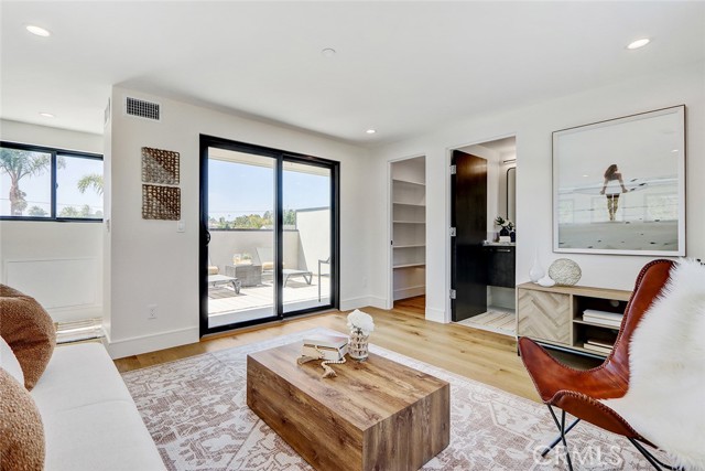 Detail Gallery Image 37 of 44 For 2005 Mathews Ave a,  Redondo Beach,  CA 90278 - 4 Beds | 5 Baths