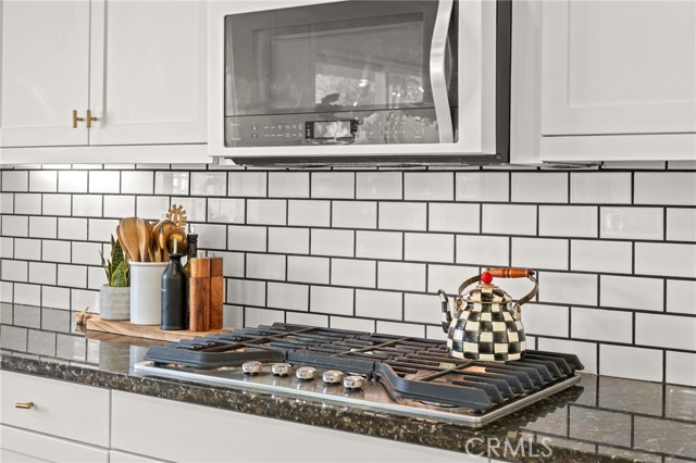 Detail Gallery Image 31 of 70 For 39120 Hidden Creek Ln, Temecula,  CA 92591 - 5 Beds | 3/1 Baths