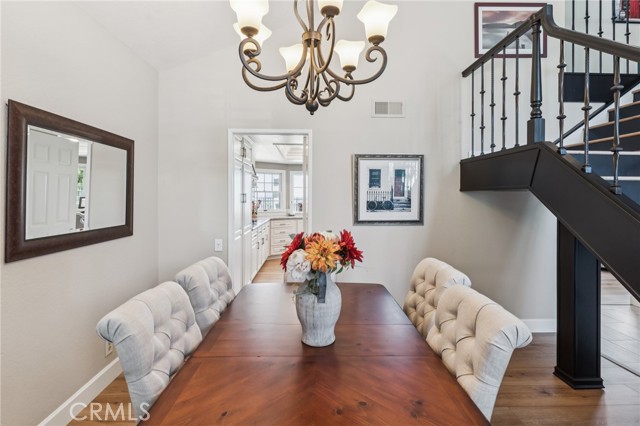 27201 Via Aurora, Mission Viejo CA: https://media.crmls.org/medias/14c28f2c-19bb-4c63-84e4-70d60643503c.jpg