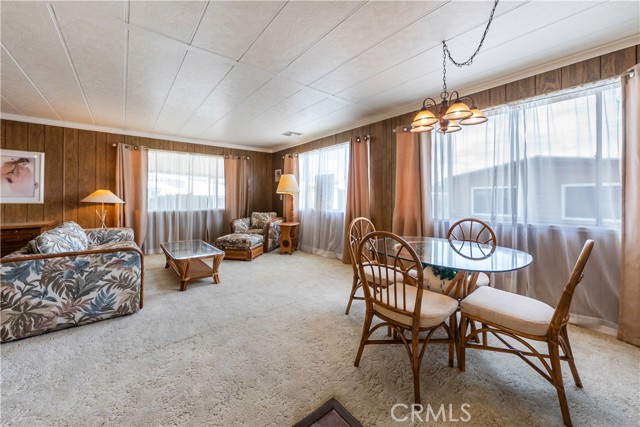 Detail Gallery Image 4 of 37 For 8801 Eton Ave #53,  Canoga Park,  CA 91304 - 2 Beds | 2 Baths