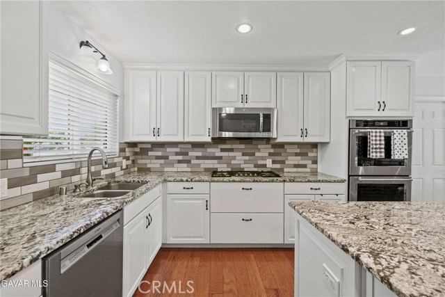 2520 Edam Street, Lancaster CA: https://media.crmls.org/medias/14c303a8-b118-4068-862f-3d8de92b5eb5.jpg