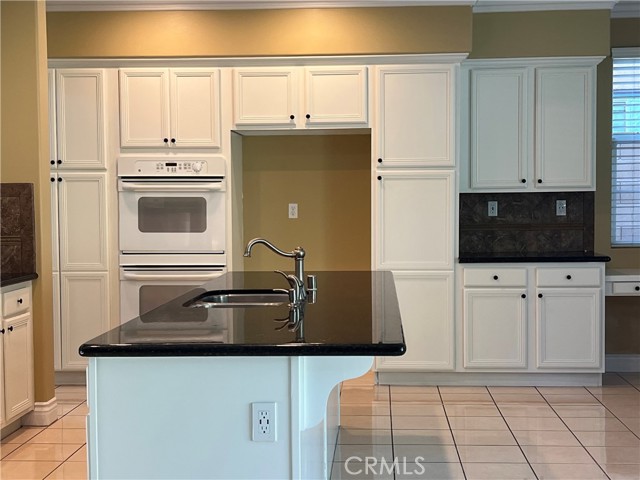 Detail Gallery Image 9 of 13 For 12208 Keenland Dr, Rancho Cucamonga,  CA 91739 - 4 Beds | 3 Baths