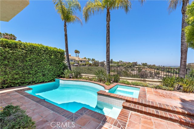 26426 Modena, Laguna Hills CA: https://media.crmls.org/medias/14c47718-fd22-4252-afea-d1d9e082f989.jpg