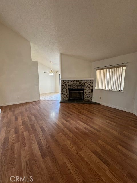 Detail Gallery Image 4 of 7 For 12235 Merrod, Victorville,  CA 92395 - 3 Beds | 2 Baths