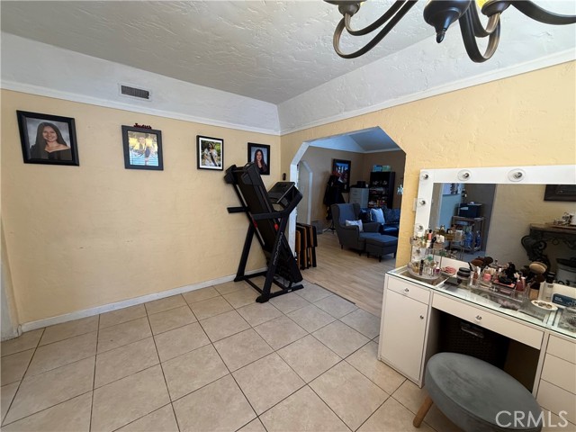 Image 2 of 27 For 516 Brand Boulevard