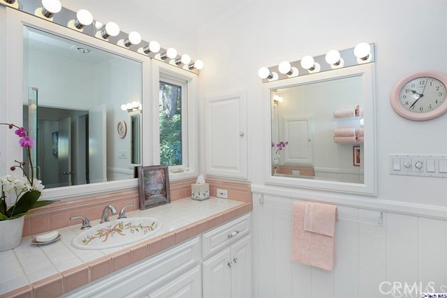 3 Bed Home for Sale in Encino, California