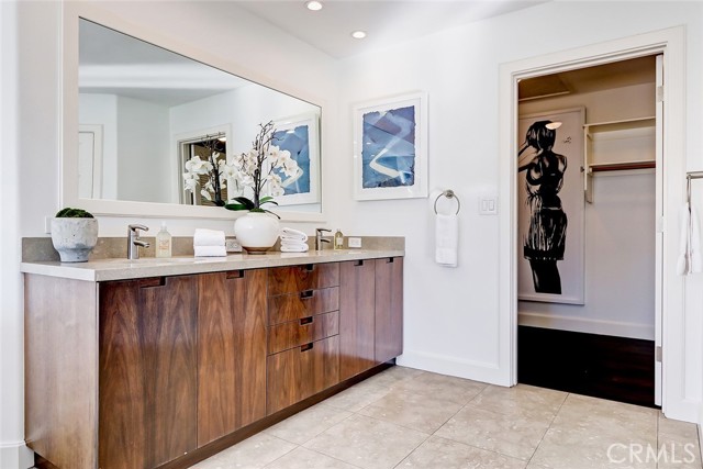 742 31st Street, Manhattan Beach, California 90266, 5 Bedrooms Bedrooms, ,2 BathroomsBathrooms,Residential,Sold,31st,SB22034184