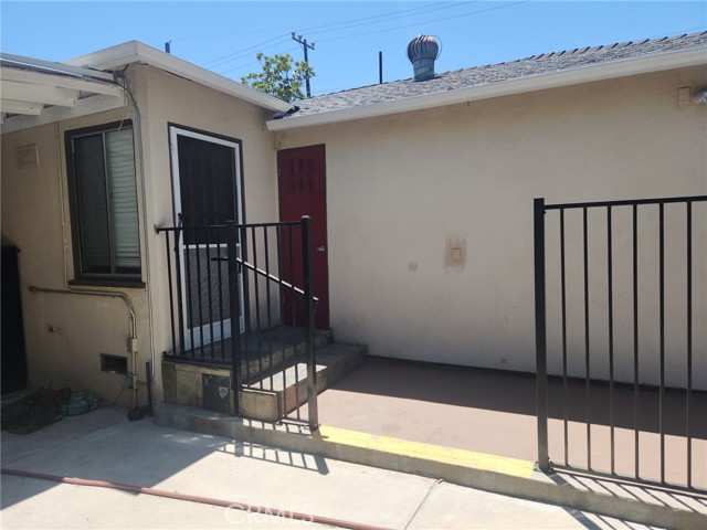 Detail Gallery Image 21 of 41 For 21057 Runnymede St, Canoga Park,  CA 91303 - 3 Beds | 2 Baths