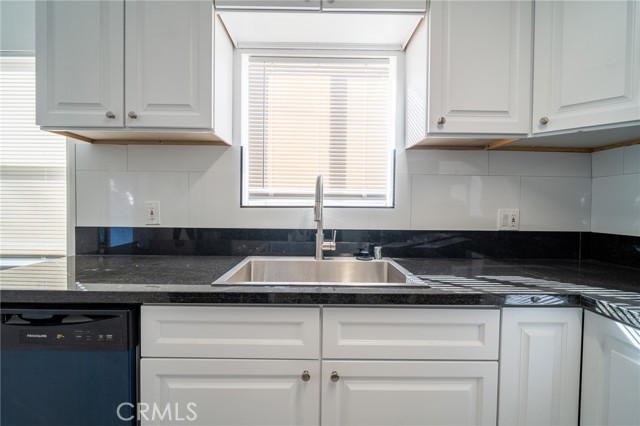 Detail Gallery Image 6 of 23 For 2370 Pine, Long Beach,  CA 90806 - 2 Beds | 1 Baths