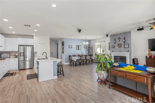 Kitchen, Living Room, and Dinning Room - Open Floor Plan