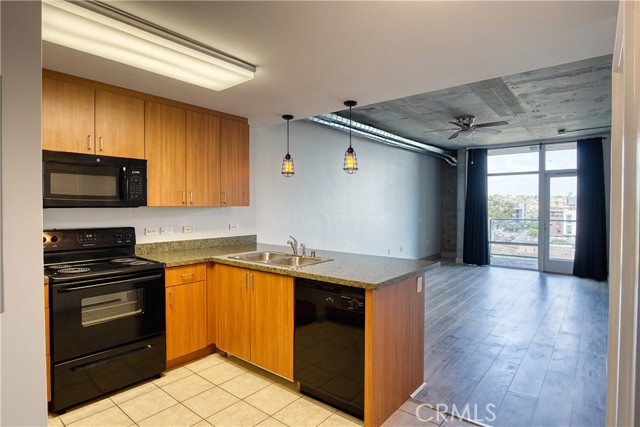 MLS: SW24168679 Condo For Sale