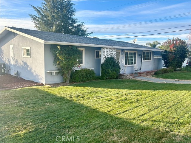 Detail Gallery Image 3 of 28 For 11606 Madison St, Yucaipa,  CA 92399 - 2 Beds | 2 Baths