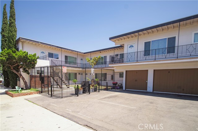 Detail Gallery Image 3 of 27 For 218 W Wilson Ave, Orange,  CA 92867 - – Beds | – Baths