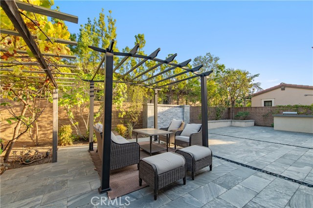 Detail Gallery Image 5 of 58 For 104 Quiet Place, Irvine,  CA 92602 - 4 Beds | 4/1 Baths