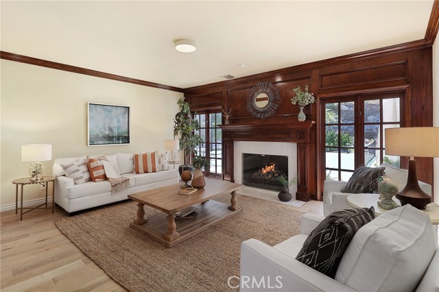 6137 Paseo La Vista, Woodland Hills CA: https://media.crmls.org/medias/14c8a824-b549-4164-8b96-2159ee854cdd.jpg