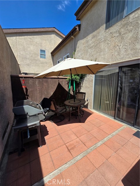 Detail Gallery Image 9 of 9 For 1726 S Mountain Ave #C,  Ontario,  CA 91762 - 2 Beds | 2/1 Baths