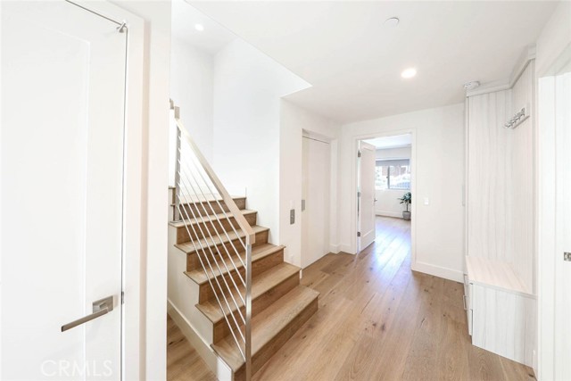 Detail Gallery Image 2 of 25 For 3918 E Coast Highway, Corona Del Mar,  CA 92625 - 3 Beds | 2/1 Baths
