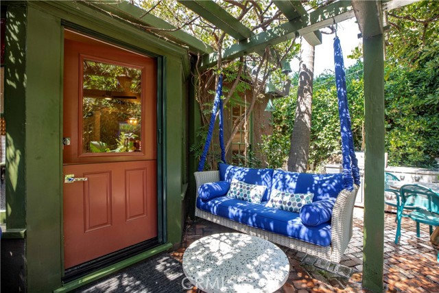 Detail Gallery Image 12 of 50 For 195 Parkwood Ave, Pasadena,  CA 91107 - 3 Beds | 2 Baths