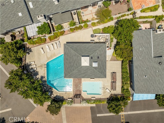 Detail Gallery Image 41 of 55 For 25139 Amberley Way, Valencia,  CA 91355 - 3 Beds | 2 Baths