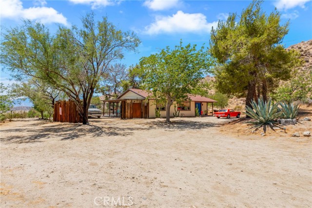 Detail Gallery Image 11 of 75 For 49121 Cedar Dr, Morongo Valley,  CA 92256 - 3 Beds | 2 Baths