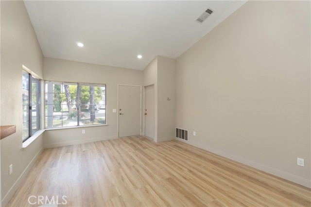 Detail Gallery Image 11 of 18 For 25815 Basil Ct, Moreno Valley,  CA 92553 - 2 Beds | 1 Baths