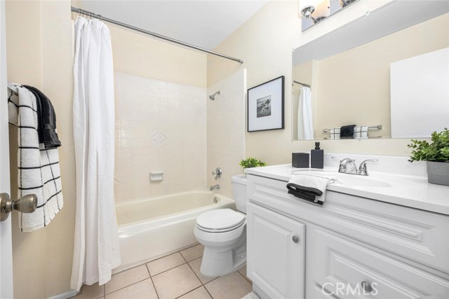 Detail Gallery Image 40 of 68 For 6638 Southampton Dr, Cypress,  CA 90630 - 4 Beds | 3 Baths