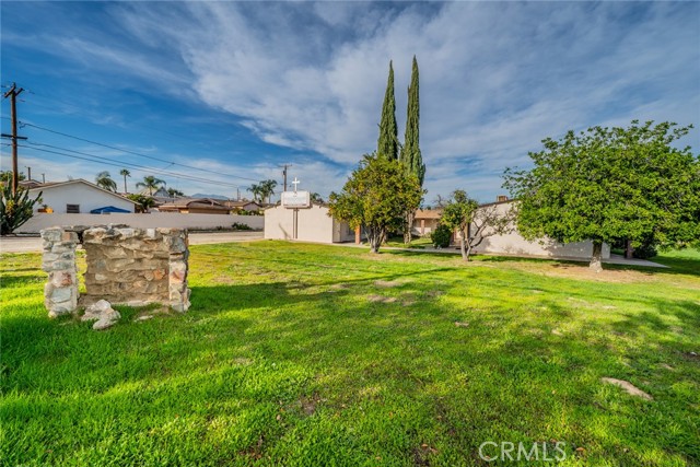 711 W C, Colton CA: https://media.crmls.org/medias/14cf2cd0-cafa-483a-aacd-4df549c57f81.jpg