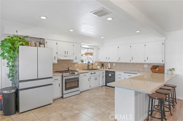Detail Gallery Image 20 of 74 For 20660 Bell Ave, Nuevo,  CA 92567 - 4 Beds | 3 Baths