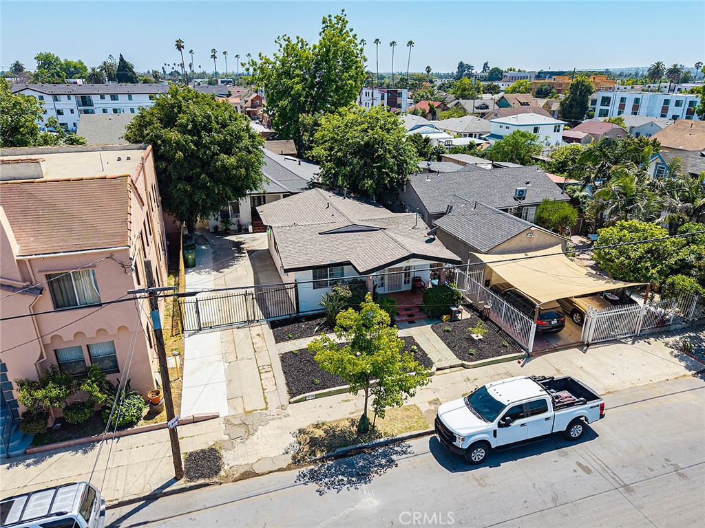 https://media.crmls.org/medias/14d006c9-67d0-4248-a882-2598136e00d1.jpg?preset=X-Large