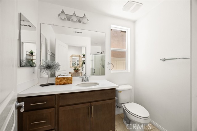16114 Almond Avenue, Chino CA: https://media.crmls.org/medias/14d0c261-92f5-475f-b837-0266fccf0bff.jpg