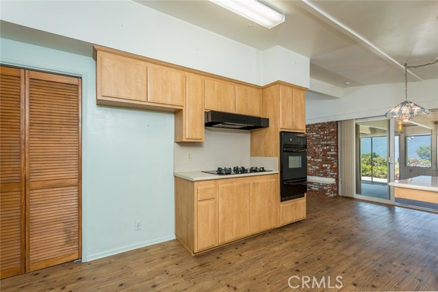 3614 Burritt Way, Glendale CA: https://media.crmls.org/medias/14d0de31-165b-43a7-adc0-4aee36ecedbd.jpg