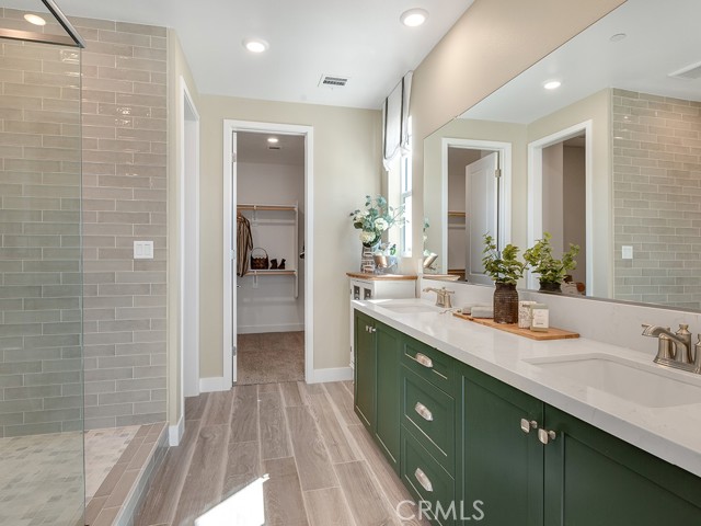 Detail Gallery Image 26 of 39 For 28921 Saddle Cir, Castaic,  CA 91384 - 4 Beds | 3 Baths