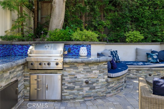 2913 Poinsettia Avenue, Manhattan Beach, California 90266, 5 Bedrooms Bedrooms, ,4 BathroomsBathrooms,Residential,Sold,Poinsettia,SB22091881