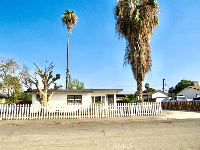 Detail Gallery Image 1 of 16 For 6508 Tallman Ave, Bakersfield,  CA 93308 - 3 Beds | 1 Baths