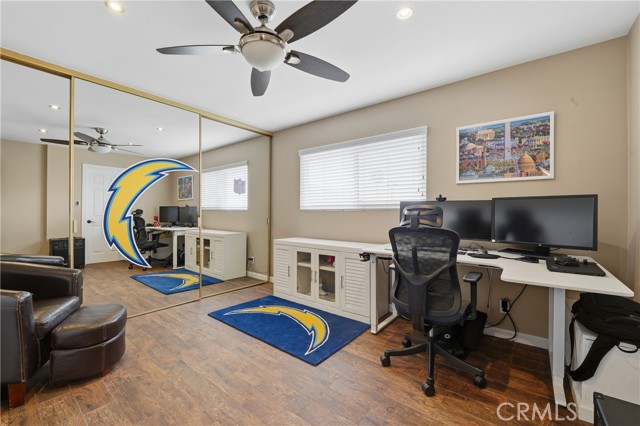 Detail Gallery Image 11 of 20 For 400 S Flower #99,  Orange,  CA 92868 - 2 Beds | 2/1 Baths