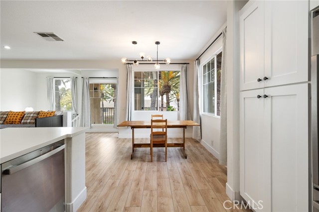 Detail Gallery Image 8 of 45 For 1200 Evergreen Ct, Carson,  CA 90746 - 2 Beds | 2 Baths