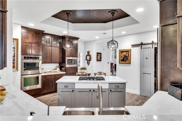 Detail Gallery Image 14 of 67 For 28841 Glen Ridge, Mission Viejo,  CA 92692 - 5 Beds | 4/1 Baths
