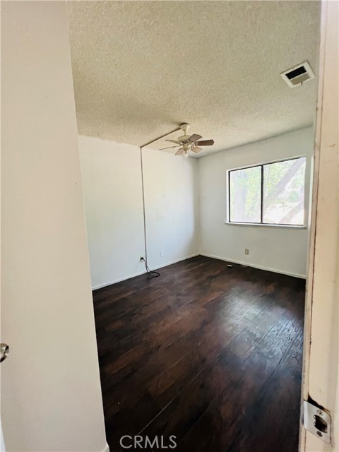 Detail Gallery Image 15 of 24 For 2342 Huff St, Colton,  CA 92324 - 3 Beds | 2/1 Baths